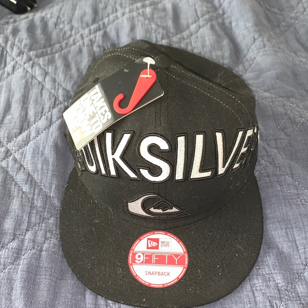 2 FOR $10! NWT quiksilver snapback